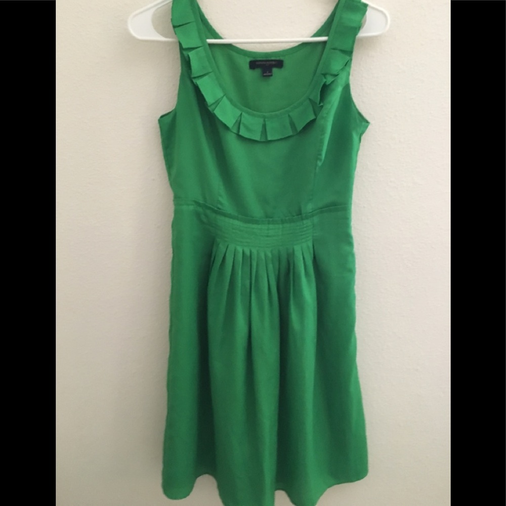 3/$25. ✅Banana Republic- Super cute dress. Size 0